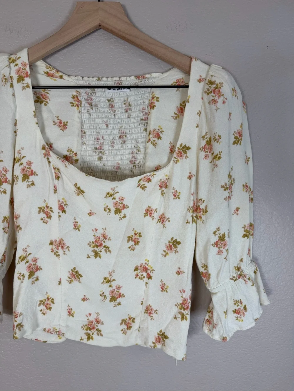 Reformation Ana Ruffled Floral Blouse in Mildred size 6 $148